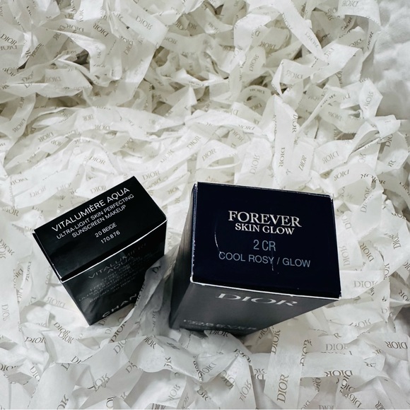Dior Skin Glow & Chanel Vitalumiere Aqua - Picture 2 of 6